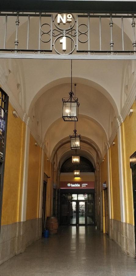 마드리드 Precioso Duplex En La Puerta Del Sol. 아파트 외부 사진